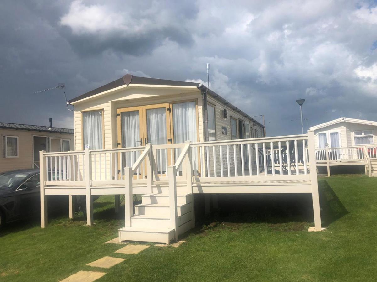 Vista Caravan Hire Seasalter Bagian luar foto