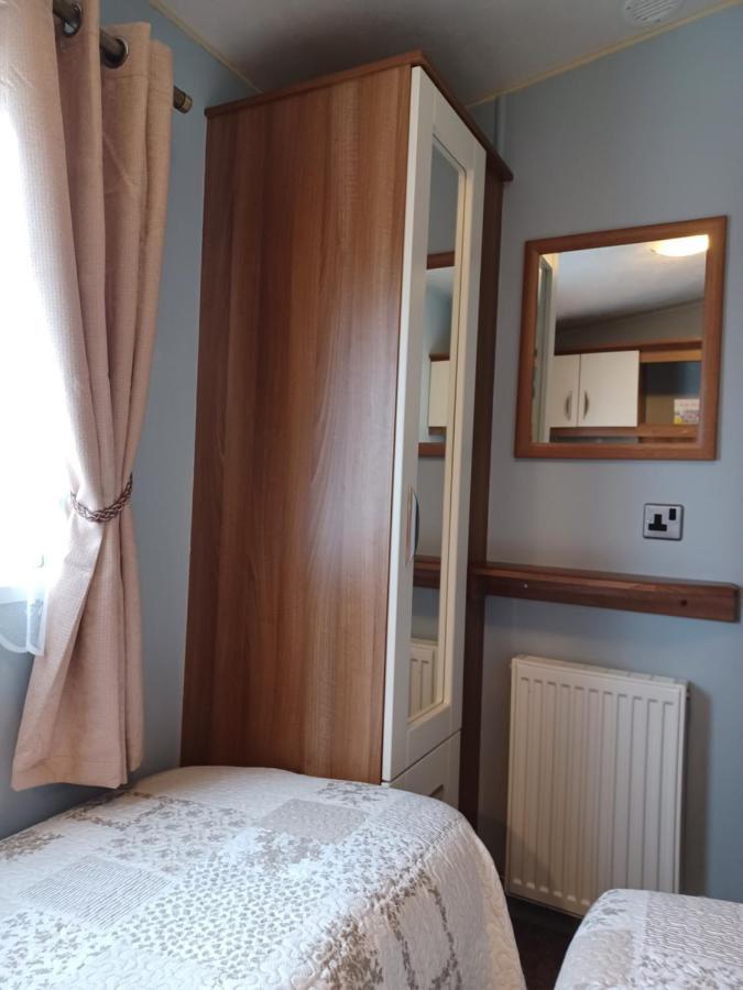Vista Caravan Hire Seasalter Bagian luar foto