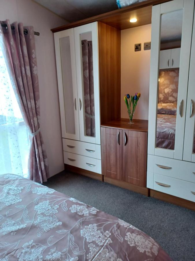 Vista Caravan Hire Seasalter Bagian luar foto